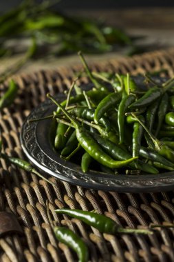 Ham organik yeşil Tay biber