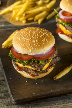 Ev yapımı kare sığır çizburger