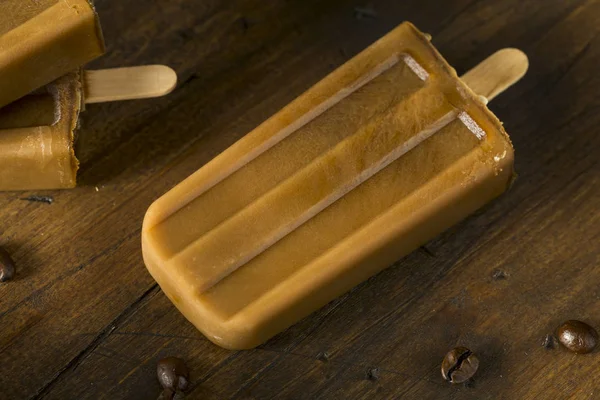 Ev yapımı serinletici buzlu kahve Popsicles