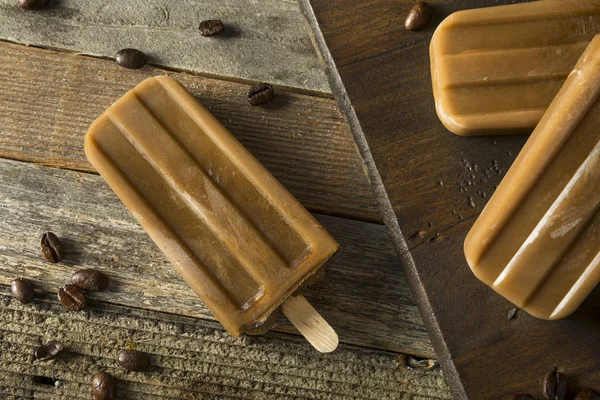 Ev yapımı serinletici buzlu kahve Popsicles