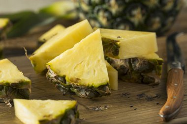 Çiğ sarı organik Hawaiian ananas