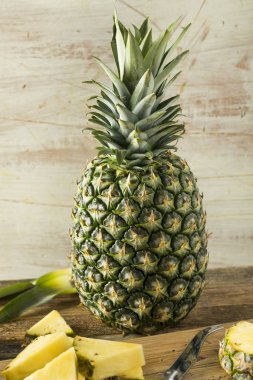 Çiğ sarı organik Hawaiian ananas