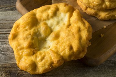 Ev yapımı Deep Fried Hint gözleme