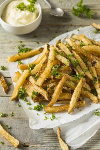 Patatine fritte al tartufo di parmigiano fatte in casa — Foto Stock