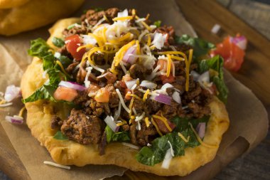 Ev yapımı Hint Fry Tacos ekmek