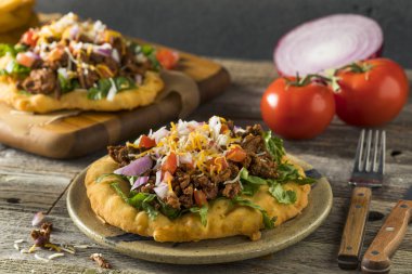 Ev yapımı Hint Fry Tacos ekmek
