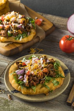 Ev yapımı Hint Fry Tacos ekmek