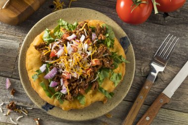 Ev yapımı Hint Fry Tacos ekmek
