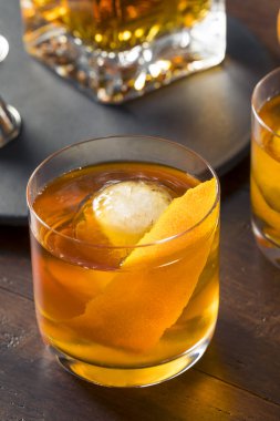 Kokteyl ev yapımı ayyaş eski moda