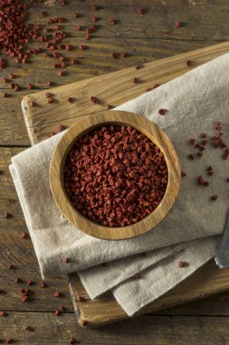 Çiğ kırmızı organik Annatto tohumları