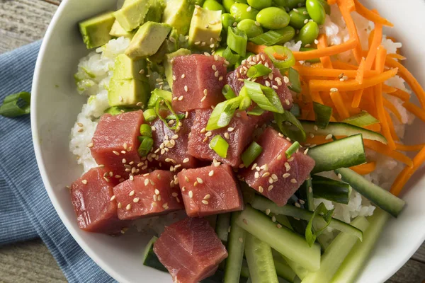 Tigela de atum Ahi orgânico cru Poke — Fotografia de Stock