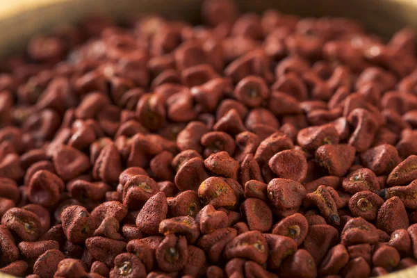 Красные органические семена аннатто — стоковое фото