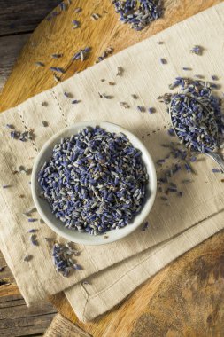 Ham organik kuru mor lavanta baharat