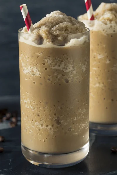 Süßes gefrorenes Eiskaffee-Slushie — Stockfoto