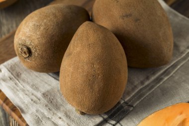 Ham organik kahverengi Mamey meyve