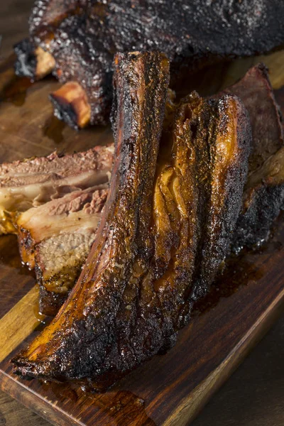 맛 있는 훈제 쇠고기 갈비 — 스톡 사진