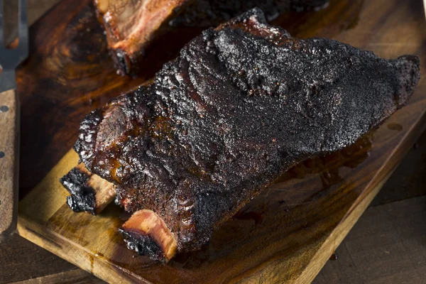 Deliciosas costillas de carne ahumada —  Fotos de Stock