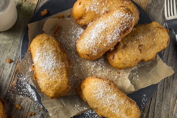 Homemade Deep Fried Yellow Sponge Snack Cakes — Stock Photo, Image