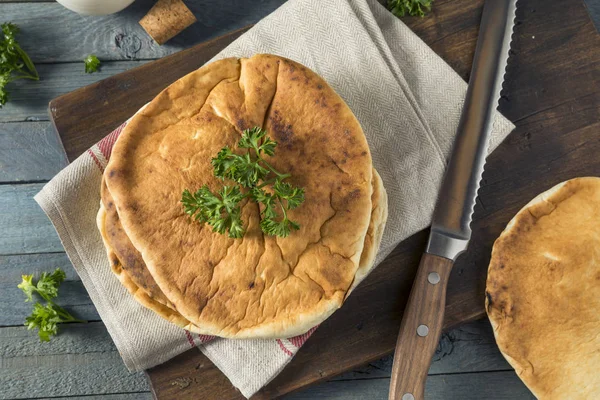 Pão PIta branco orgânico caseiro — Fotografia de Stock