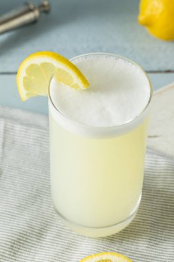 Soğuk yumurta cin Fizz yenileniyor