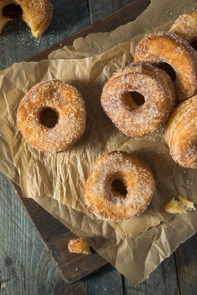 Házi cukros Cronut fánk — Stock Fotó