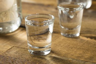 Ayyaş alkollü Amerikan kaçak içki çekim