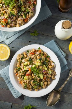 Ev yapımı Bulgar buğday salatası