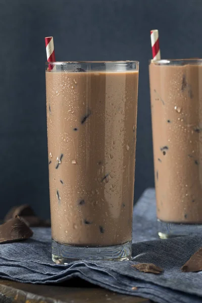Koude verfrissend Iced warme chocolade melk — Stockfoto