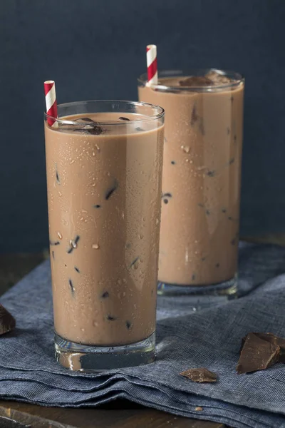 Kall uppfriskande Iced varm chokladmjölk — Stockfoto