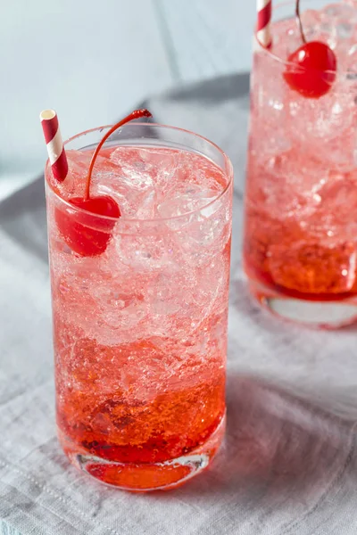Cocktail de cereja refrescante doce Mocktail — Fotografia de Stock