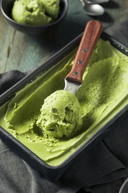 Ev yapımı konservesi çay Matcha dondurma