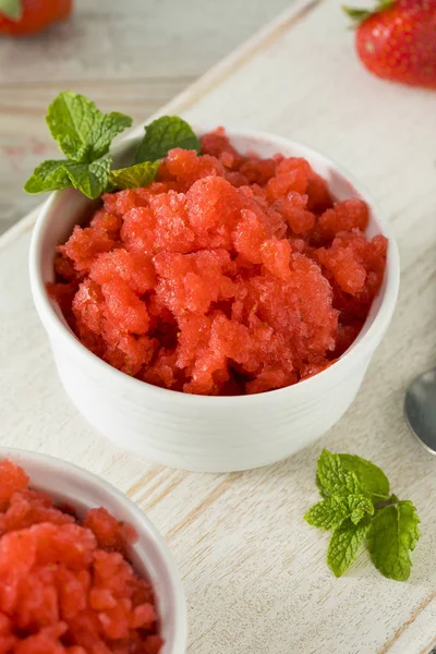 Caseiro italiano morango granita sorvete — Fotografia de Stock