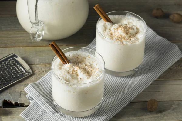 Fatto in casa congelato Bourbon Milk Punch — Foto Stock