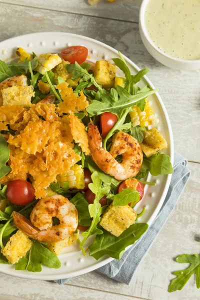 Ev yapımı roka karides ve Polenta salatası