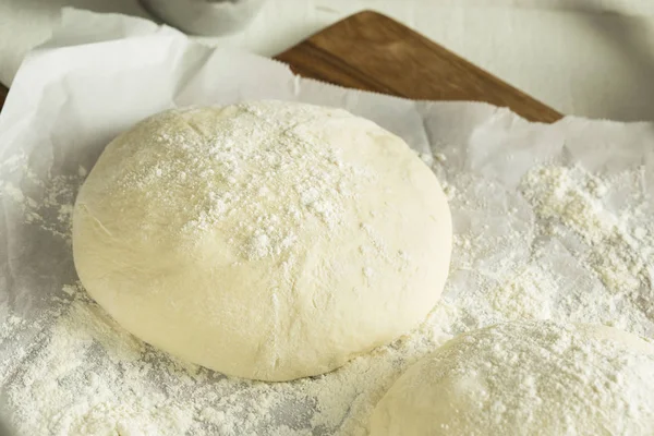 Ham organik beyaz Pizza hamur topu