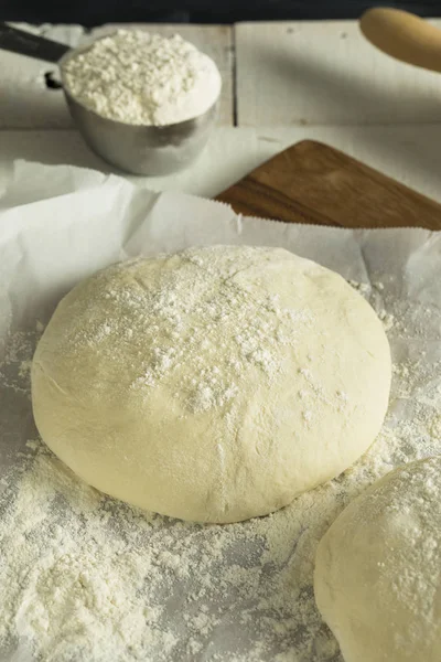 Ham organik beyaz Pizza hamur topu