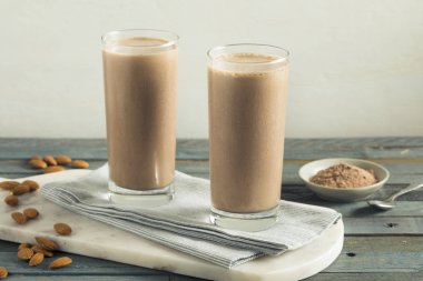 Sağlıklı ev yapımı çikolata Protein sallamak