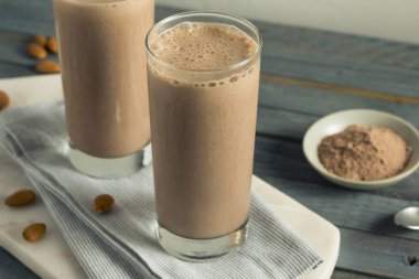 Sağlıklı ev yapımı çikolata Protein sallamak