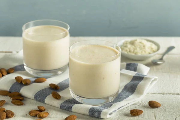 Frullato di proteine della vaniglia del siero di latte biologico — Foto Stock