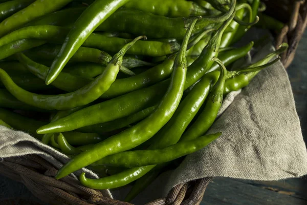 Organic Green Finger Peppers — Stok Foto