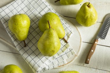 Ham yeşil organik Bartlett armut