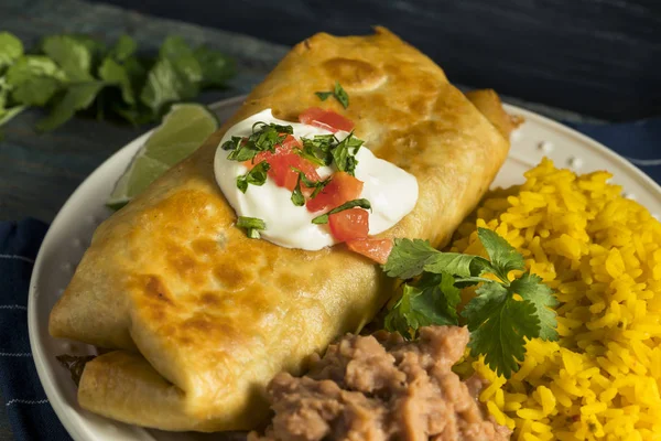 Burrito de Chimichanga de Carne Frita Profunda — Foto de Stock