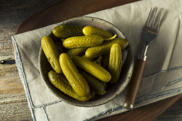 Ingemaakte organische Cornichon augurk Pickles — Stockfoto