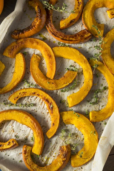 Tranches de citrouille rôties maison sucrées — Photo