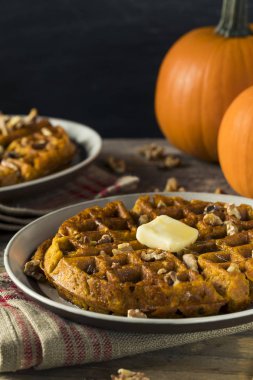 Tatlı ev yapımı kabak gözleme