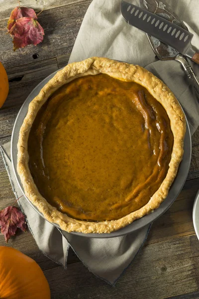 Dulce pastel de calabaza hecho en casa naranja de Acción de Gracias —  Fotos de Stock