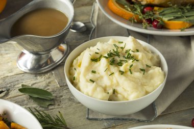 Ev yapımı krem şanti patates püresi