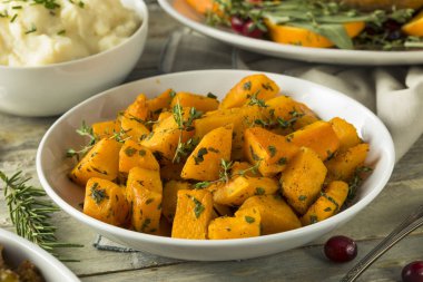 Organik ev yapımı kavrulmuş kabak