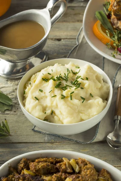 Pommes de terre en purée fouettée crémeuse maison — Photo