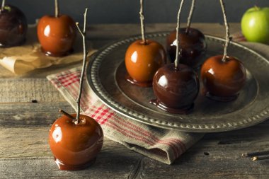 Gurme tatlı süslü şeker elma